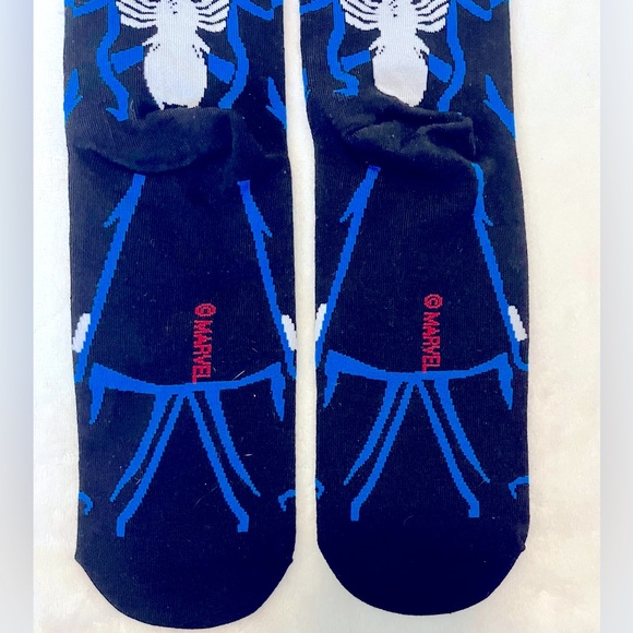 3 Pair of Crew Socks, IT-PENNYWISE, Freddy Krueger & Venom Horror Socks - Picture 12 of 16